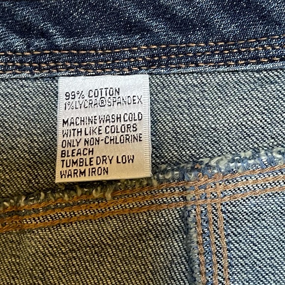 Talbots denim skirt - Picture 6 of 8